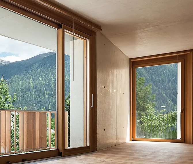 duże przeszklenia drzwi tarasowe